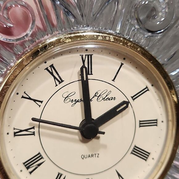 Vintage 24% Lead Crystal Quartz Small Clock - Picture 5 of 6